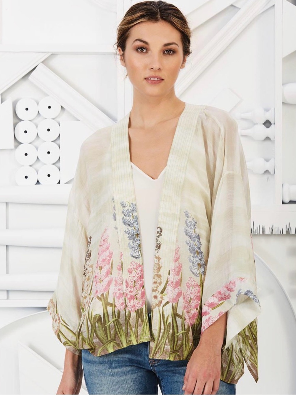 One hundred stars Hyacinth Kimono one size floral green pink lightweight sheer